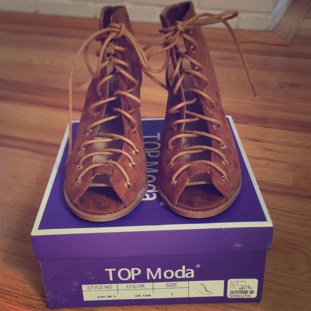 Vegan Lace-Up heels NWB
